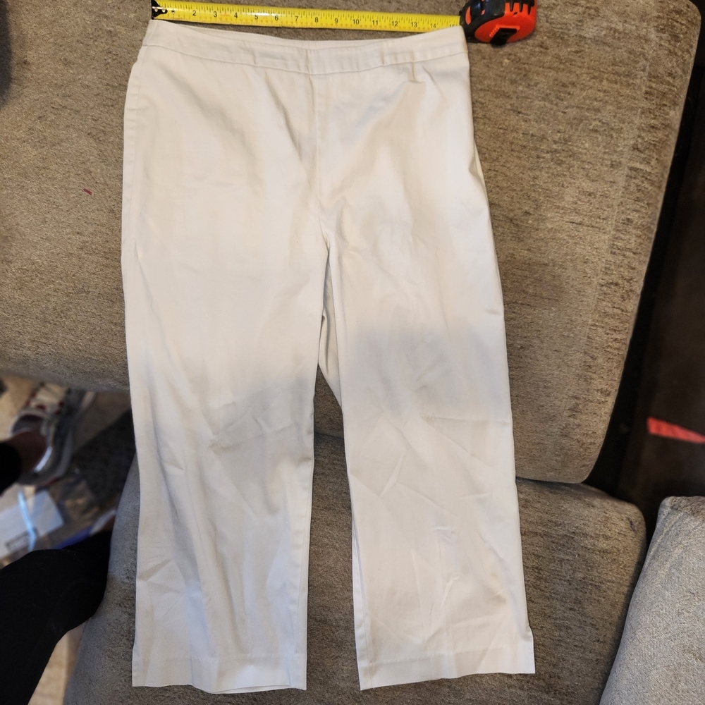 Realcomfort By Chadwicks Cream Capris